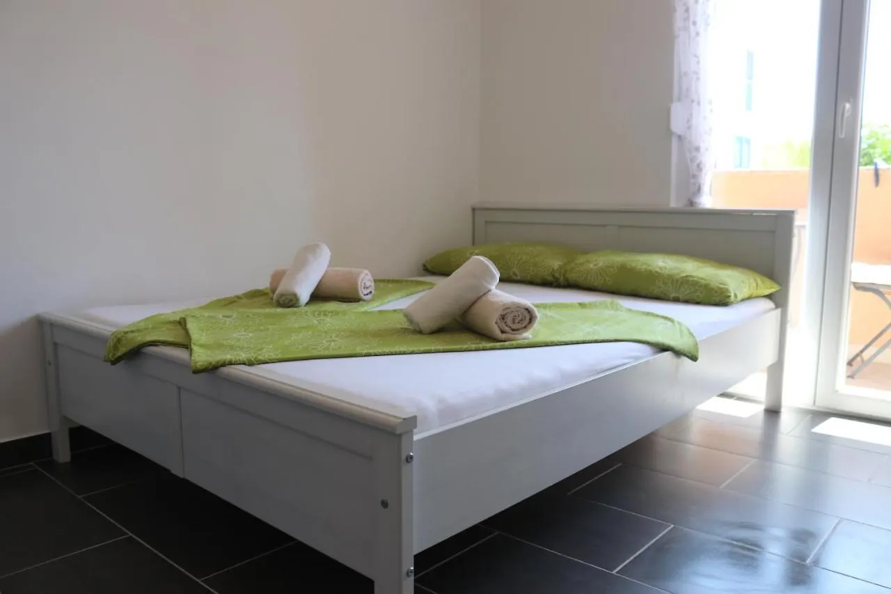 Apartment Matic Vrsi Croatia
