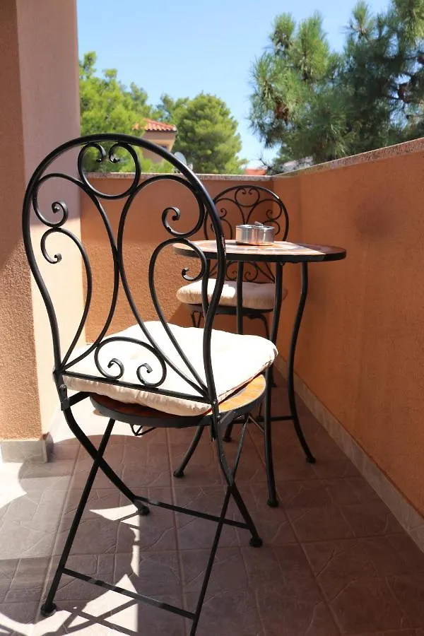 Apartment Matic Vrsi