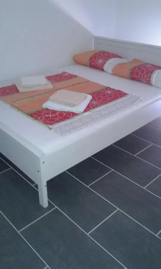 Apartment Matic Vrsi Croatia