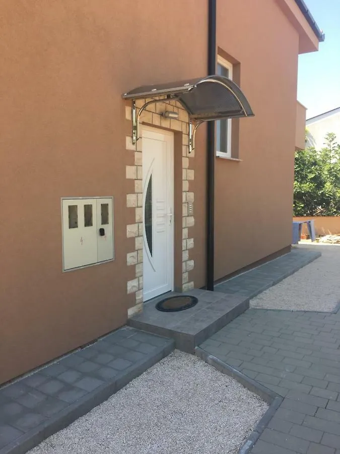 Apartment Matic Vrsi