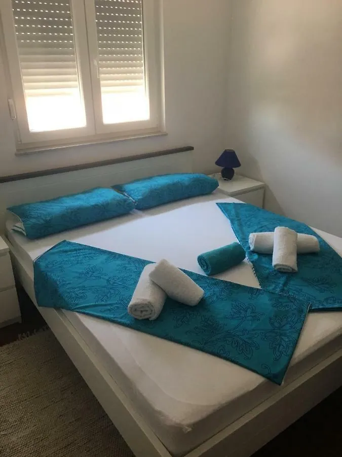 Apartment Matic Vrsi 0*,  Croatia
