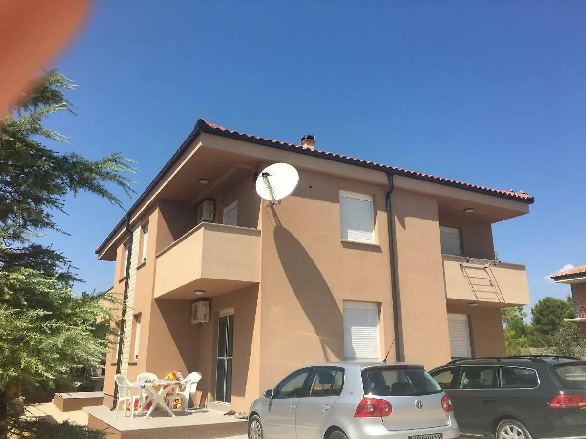 Apartment Matic Vrsi 0*,  Croatia